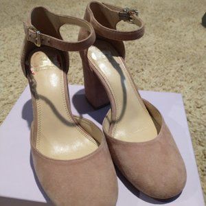 Woman's Shoes, Gianni Bini, Size 6, Creamy Mauve